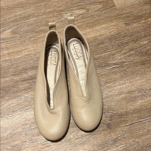 Lucca Lane Bayla Women's Leather Loafers